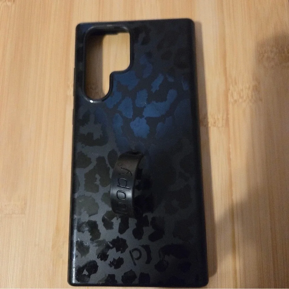 Samsung S22 Ultra Midnight Leopard Loopy Phone Case